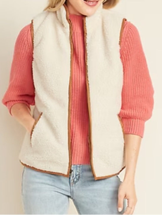 Old Navy Jackets & Blazers - EUC Old Navy Sherpa Vest Size LP